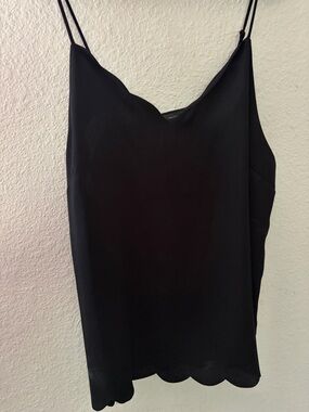 Halogen Black Scallop-Edge Spaghetti Strap Camisole